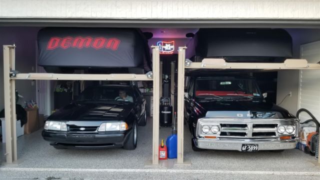 1992 -- Ford Mustang --