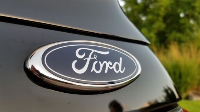 1992 -- Ford Mustang --