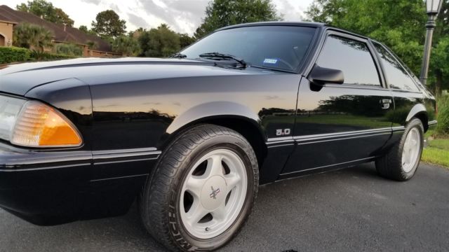 1992 -- Ford Mustang --