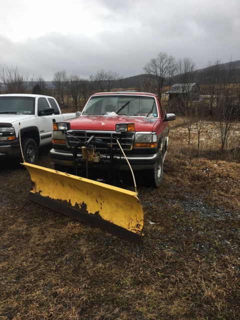 1992 Red Ford F-150 Standard Cab Pickup