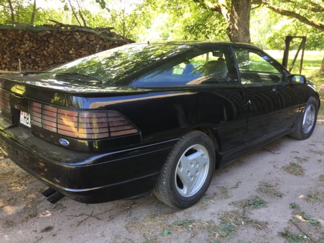 1992 Black Ford Probe Coupe