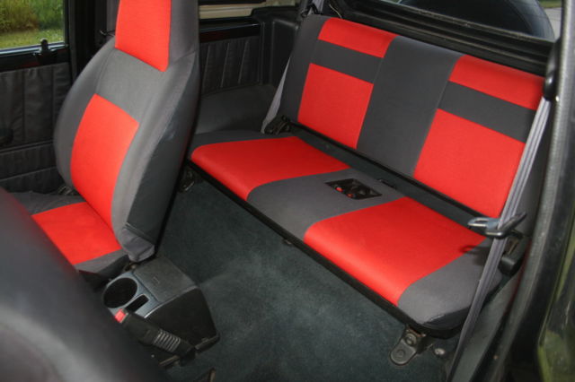 1992 Black Chevrolet Tracker 2 dr. hardtop