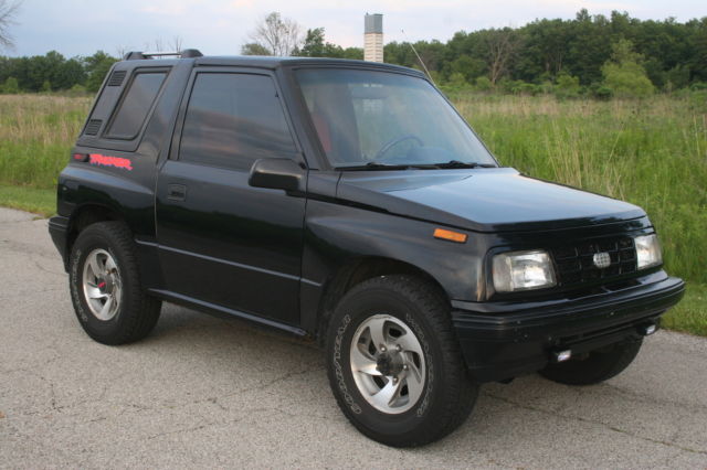 1992 Black Chevrolet Tracker 2 dr. hardtop
