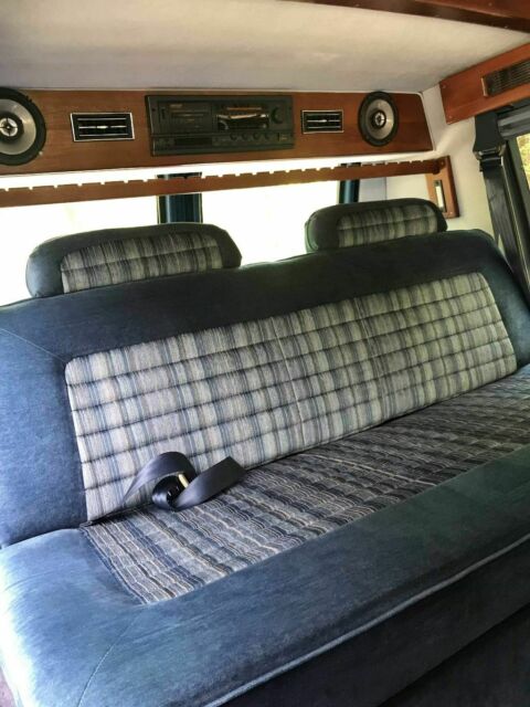 1992 Blue Chevrolet 2500 conversion van