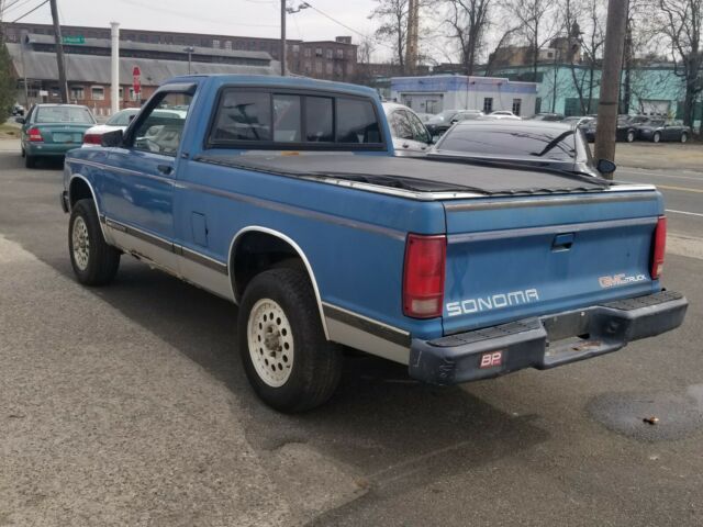 1992 Blue GMC Sonoma Standard Cab Pickup