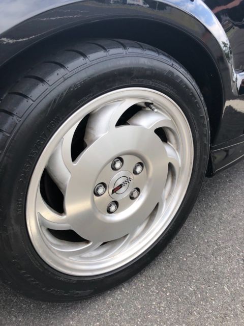 1992 Black GMC Syclone SUV