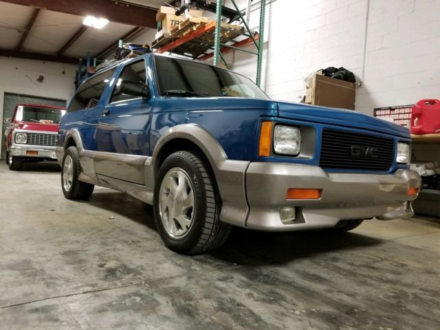1992 Blue GMC Typhoon SUV