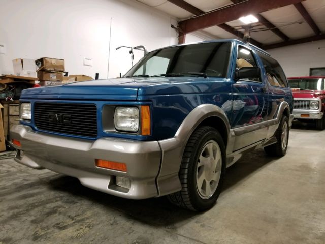1992 Blue GMC Typhoon SUV