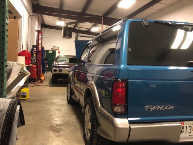 1992 Blue GMC Typhoon SUV