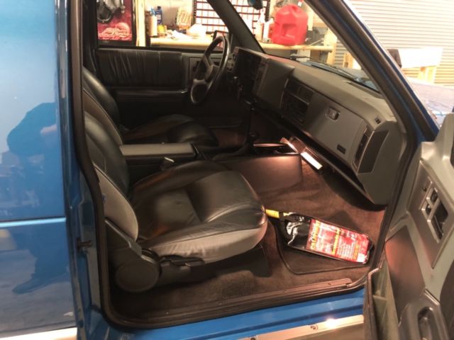 1992 Blue GMC Typhoon SUV