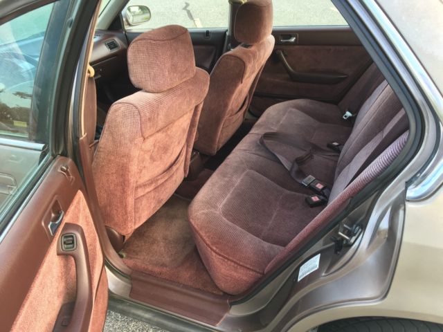 1992 Gold Honda Accord Sedan