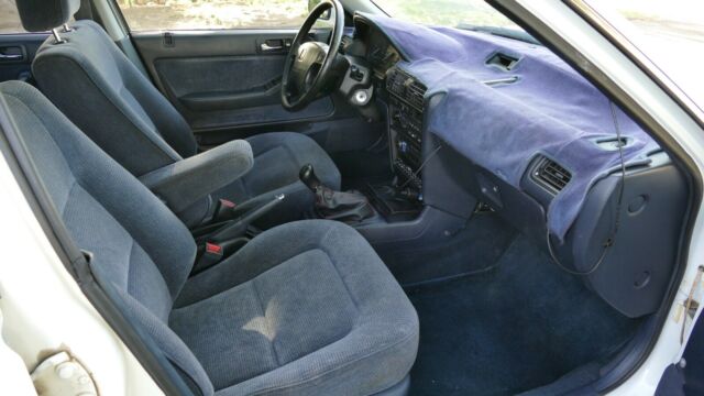 1992 White Honda Accord Sedan