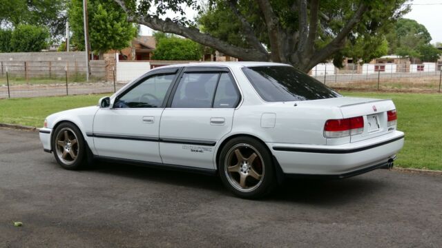 1992 White Honda Accord Sedan