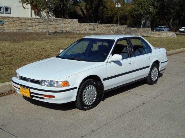 1992 White Honda Accord
