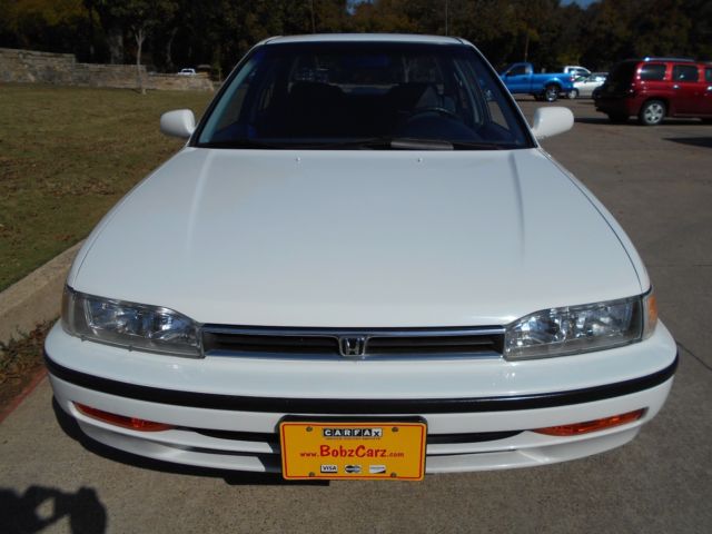 1992 White Honda Accord
