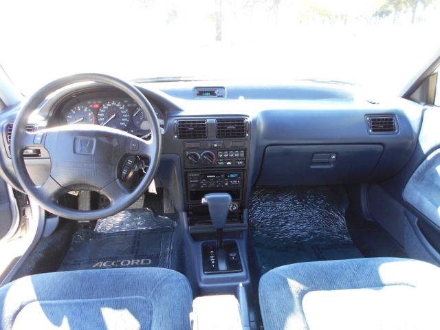 1992 White Honda Accord