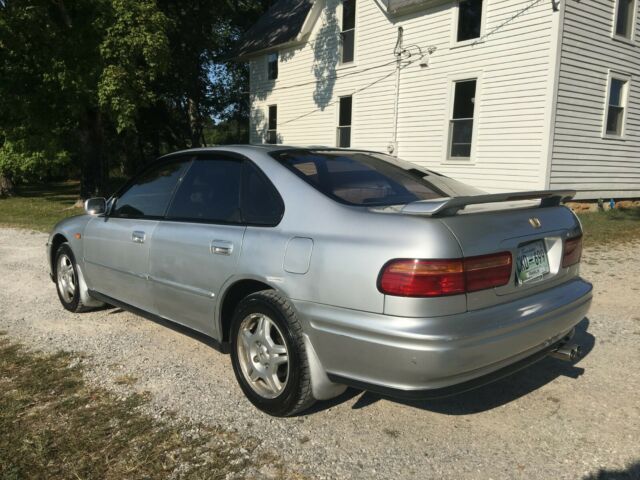 1992 Silver Honda Ascot Innova Sedan