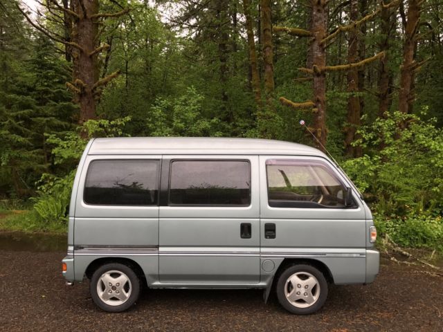 1992 Blue Volkswagen Bus/Vanagon Standard Passenger Van