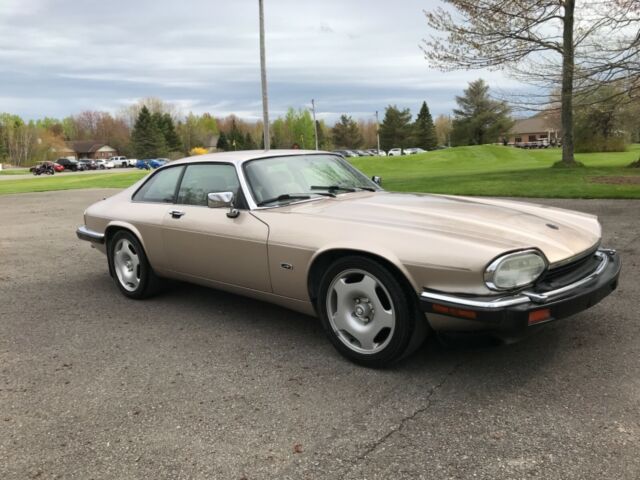 1992 Beige Jaguar XJS Coupe