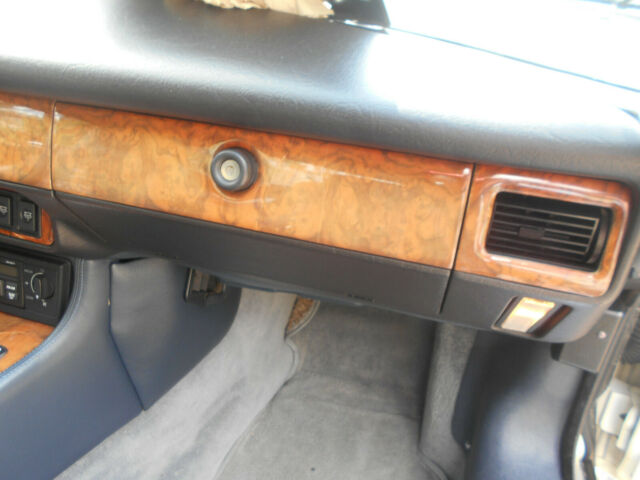 1992 White Jaguar XJS Convertible