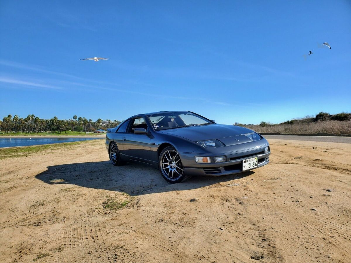 1992 Gray Nissan 300ZX Coupe