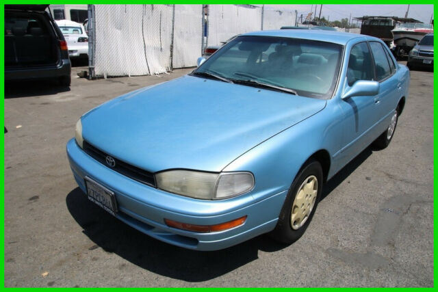 1992 Blue Toyota Camry Sedan
