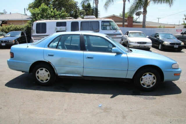 1992 Blue Toyota Camry Sedan