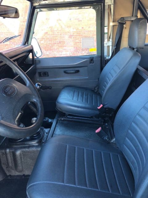 1992 Green Land Rover Defender SUV