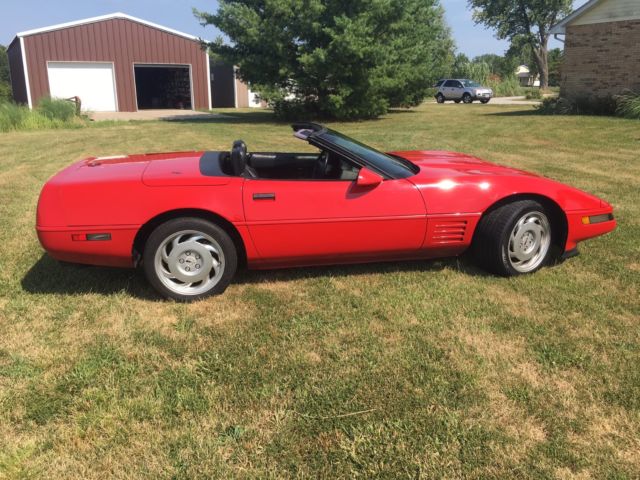 1992 Red Chevrolet Corvette Convertible