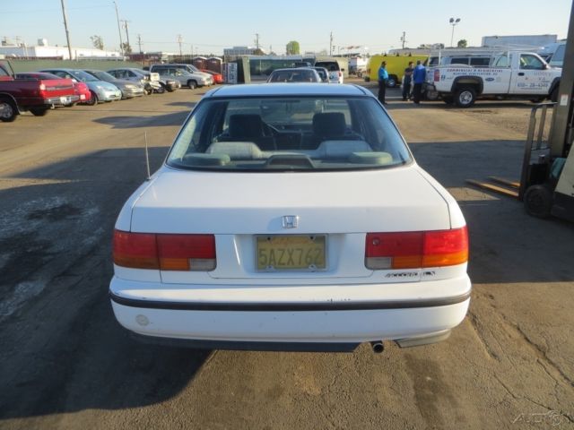 1992 White Honda Accord Sedan