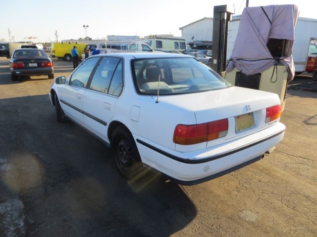 1992 White Honda Accord Sedan