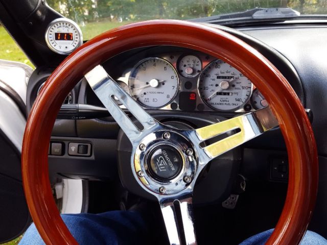 1992 White Mazda MX-5 Miata Convertible