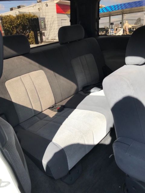 1992 White Mazda MPV Minivan