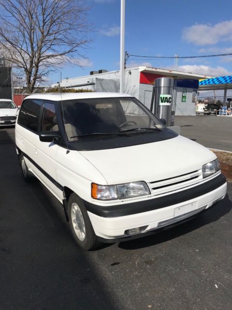 1992 White Mazda MPV Minivan