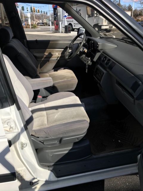 1992 White Mazda MPV Minivan