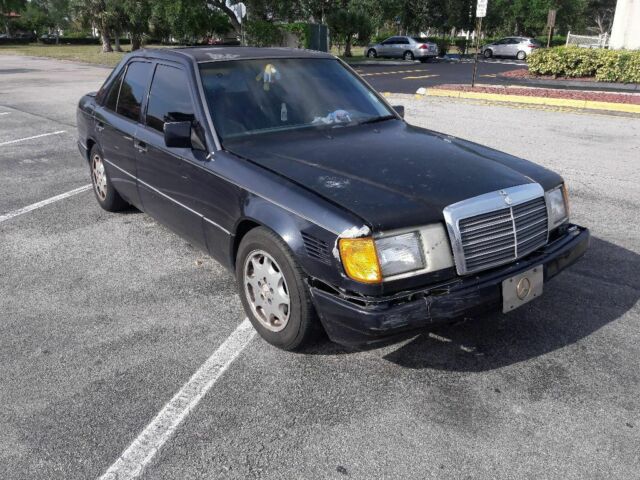 1992 Mercedes-Benz 300-Series