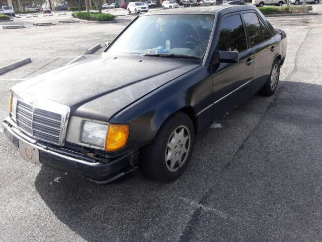 1992 Mercedes-Benz 300-Series