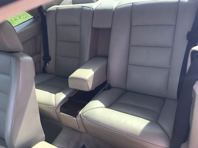 1992 Gold Mercedes-Benz 300-Series Coupe