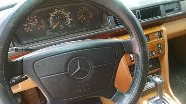 1992 Black Mercedes-Benz E-Class Sedan
