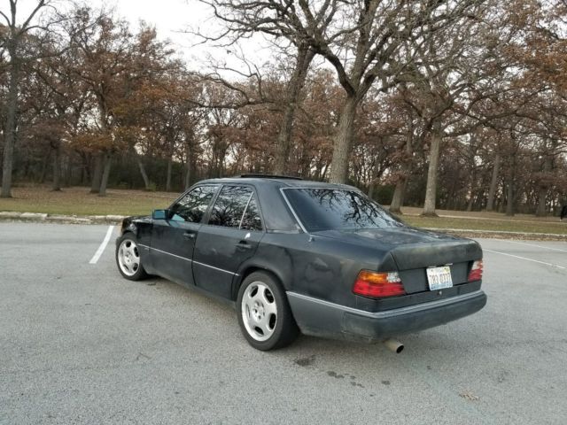 1992 Black Mercedes-Benz E-Class Sedan