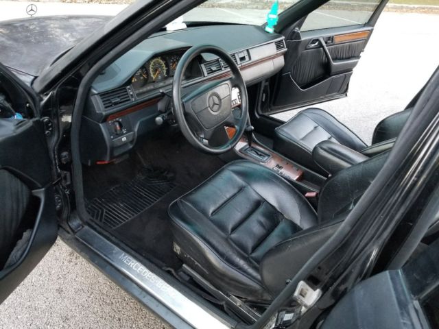 1992 Black Mercedes-Benz E-Class Sedan