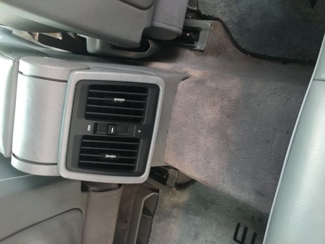 1992 Blue Mercedes-Benz 400-Series Sedan