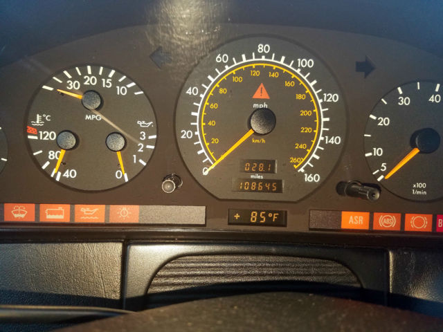 1992 Black Mercedes-Benz 500-Series Sedan