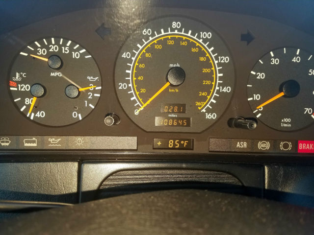 1992 Black Mercedes-Benz 500-Series Sedan