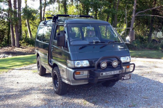 1992 Green Mitsubishi Other SUV