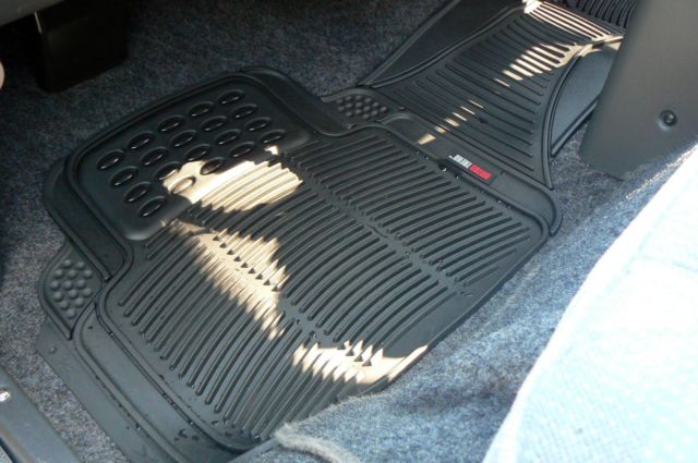 1992 Green Mitsubishi Other SUV