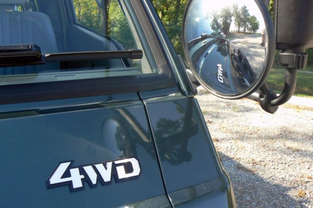 1992 Green Mitsubishi Other SUV