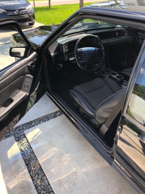 1992 Black Ford Mustang Coupe
