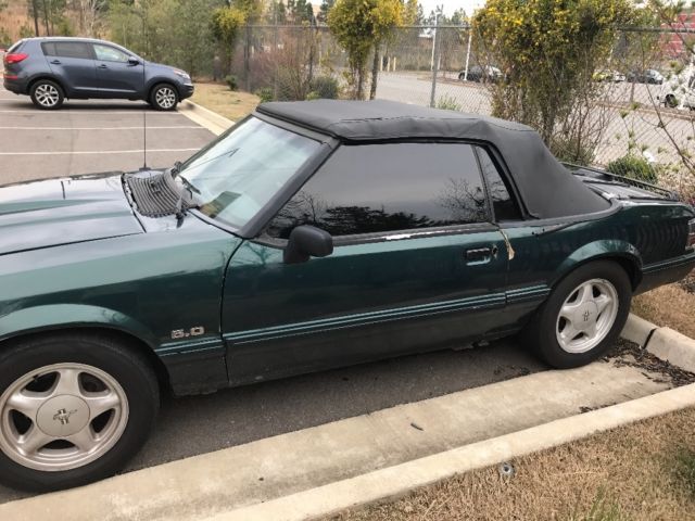 1992 Black Ford Mustang Coupe