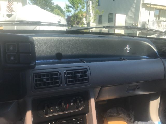 1992 White Ford Mustang Hatchback